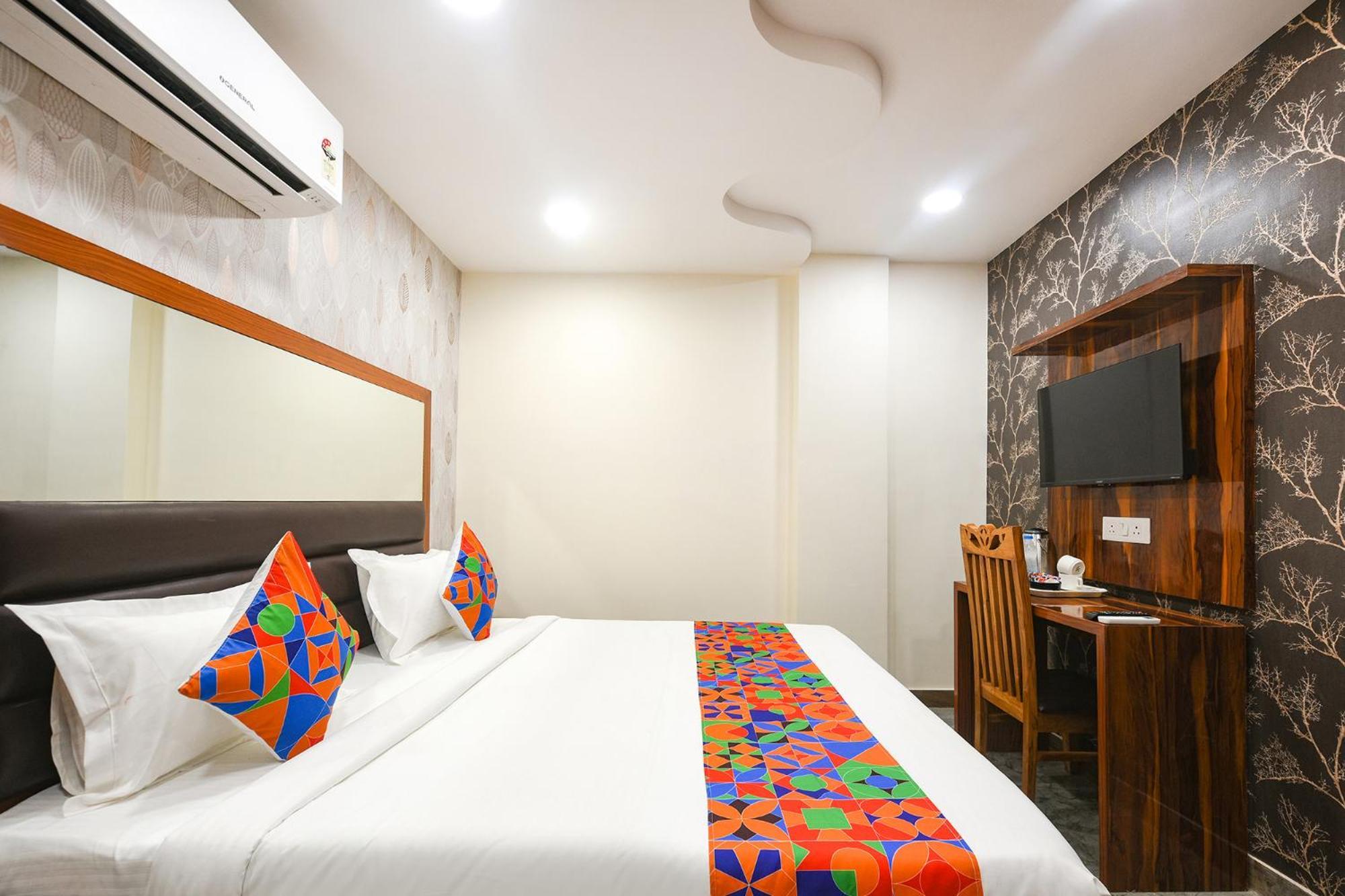 ניו דלהי Fabhotel Mona Continental - Nr Laxmi Nagar It Hub מראה חיצוני תמונה