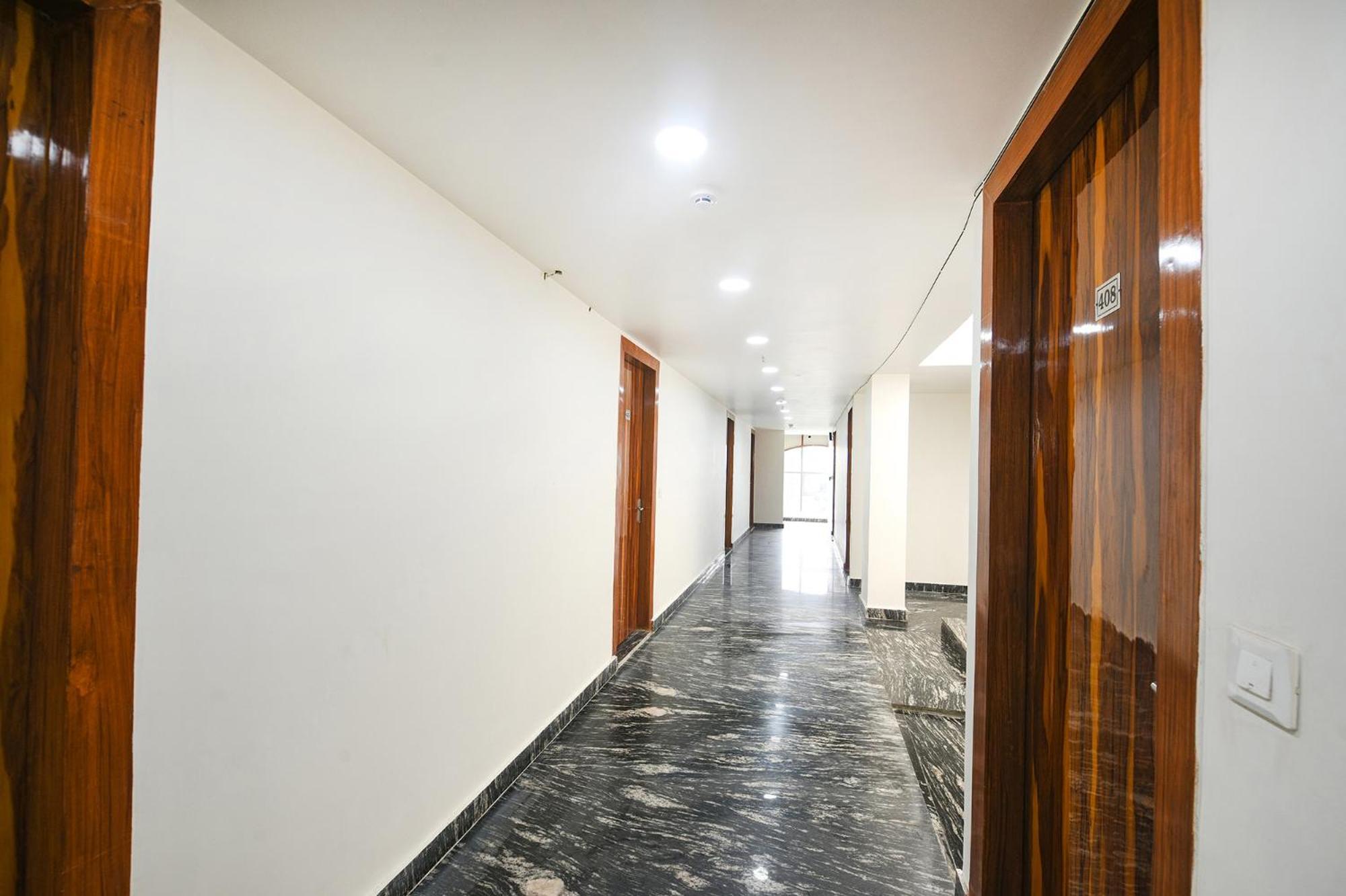 ניו דלהי Fabhotel Mona Continental - Nr Laxmi Nagar It Hub מראה חיצוני תמונה